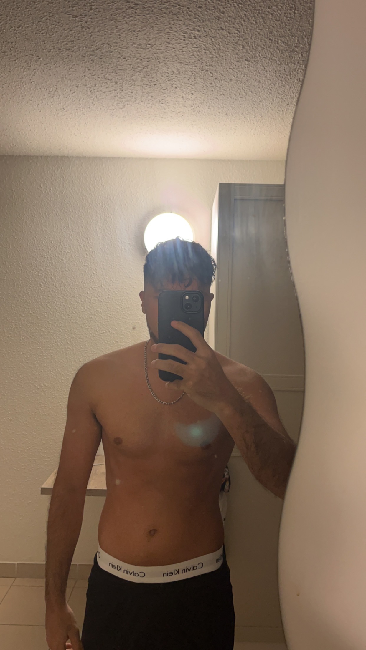 Profil de Rosely, 24 ans, Escort gay à Gunzgen