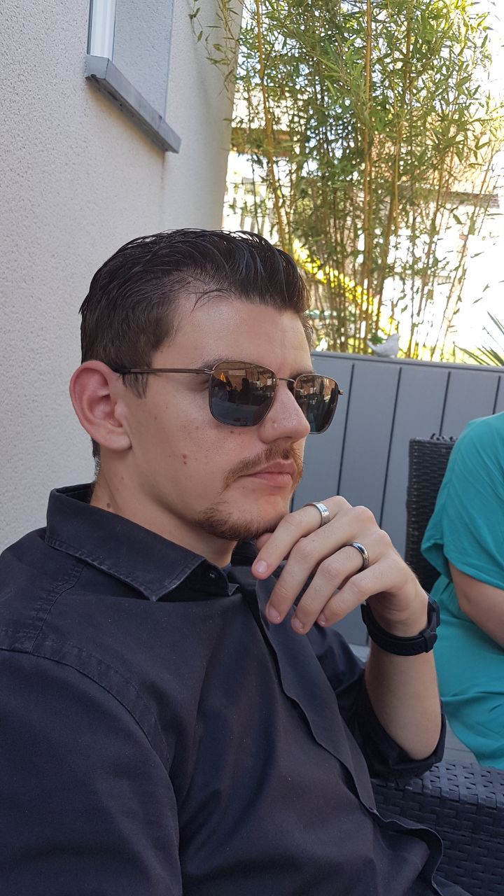 Profil de Jean-hubert, 26 ans, Escort gay à Bollodingen