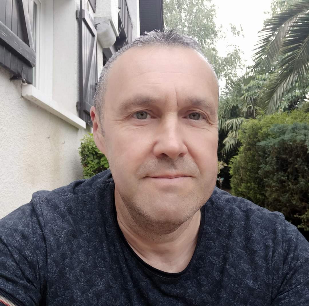 Profil de Berkay, 54 ans, Escort gay à Estévenens