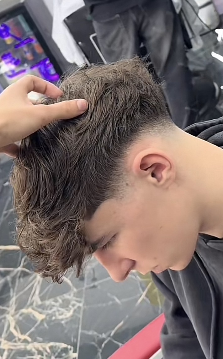 Profil de Jean-dominique, 20 ans, Escort gay à Aadorf