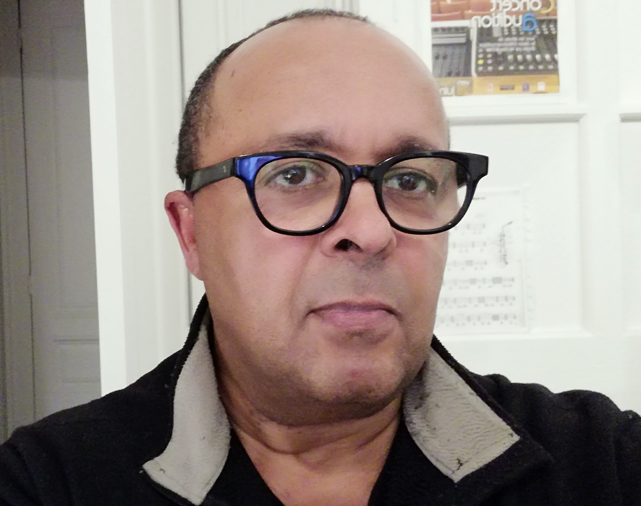 Profil de Ansoumane, 55 ans, Escort gay à Jeuss