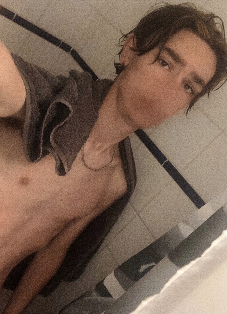 Profil de Sambou, 19 ans, Escort gay à Fiaugères