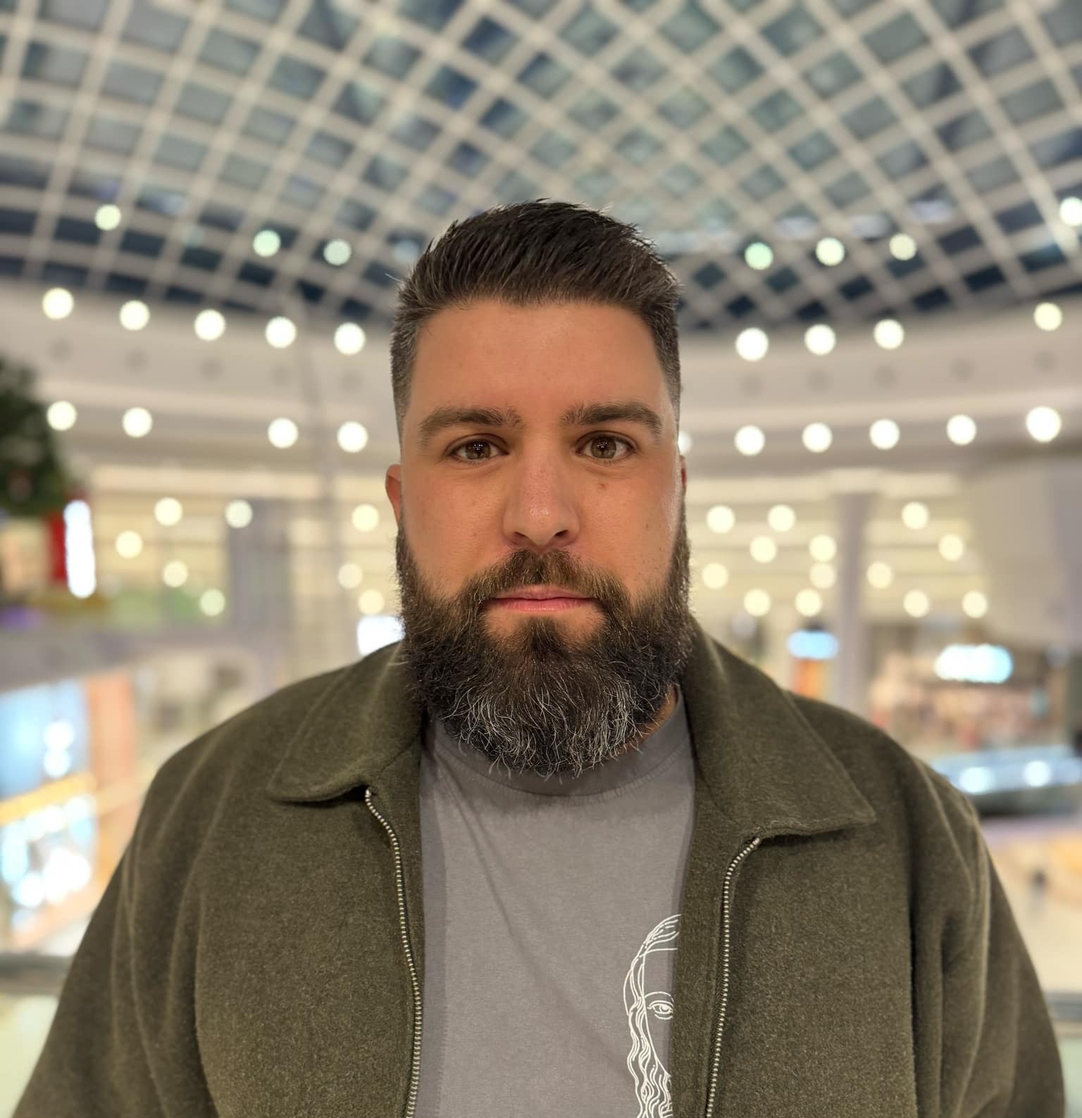 Profil de Miled, 34 ans, Escort gay à Erschwil