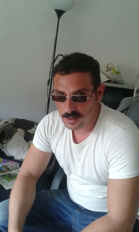 Profil de Aleksander, 48 ans, Escort gay à Dorf
