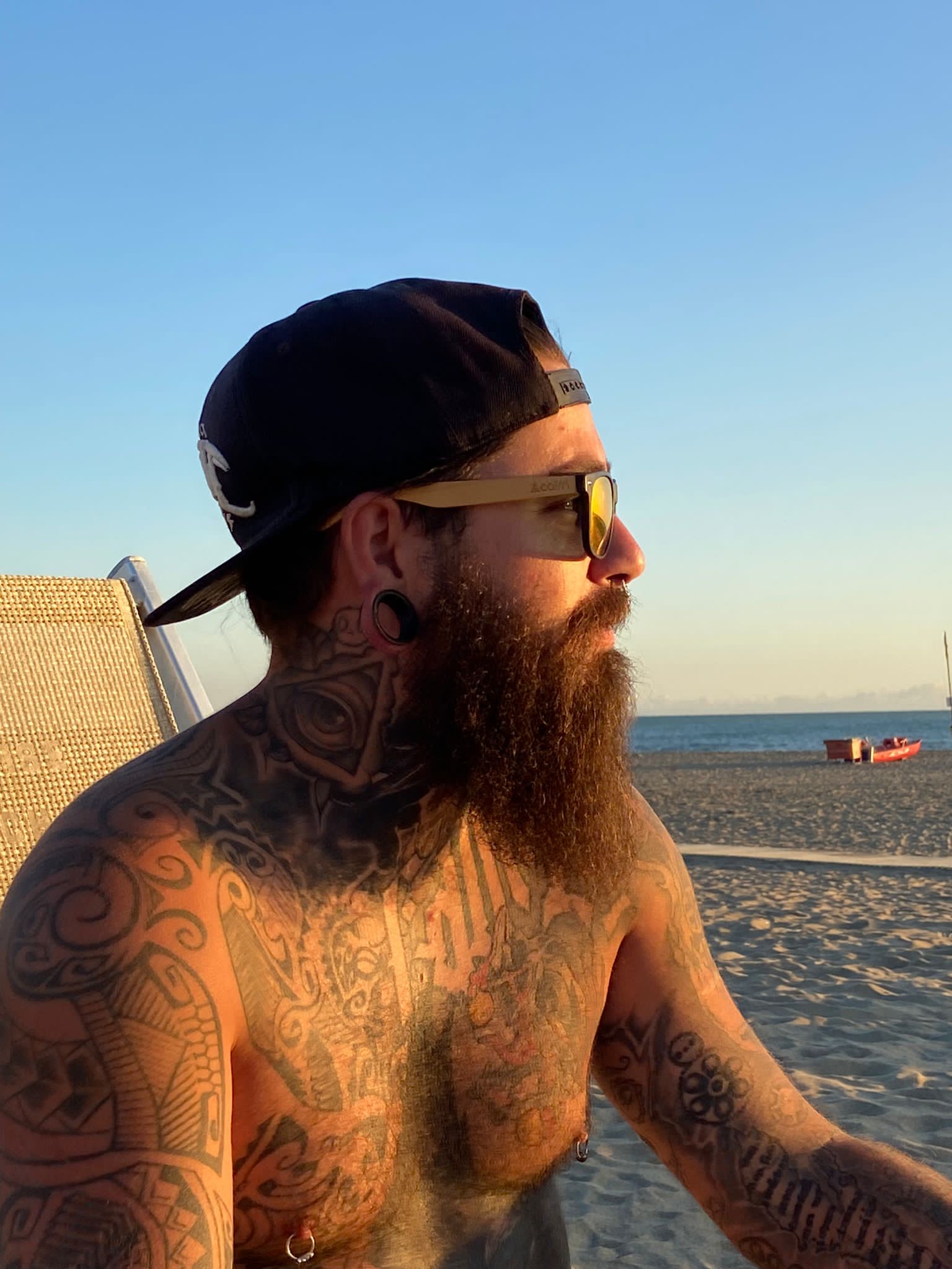 Profil de Tim, 32 ans, Escort gay à Gampelen