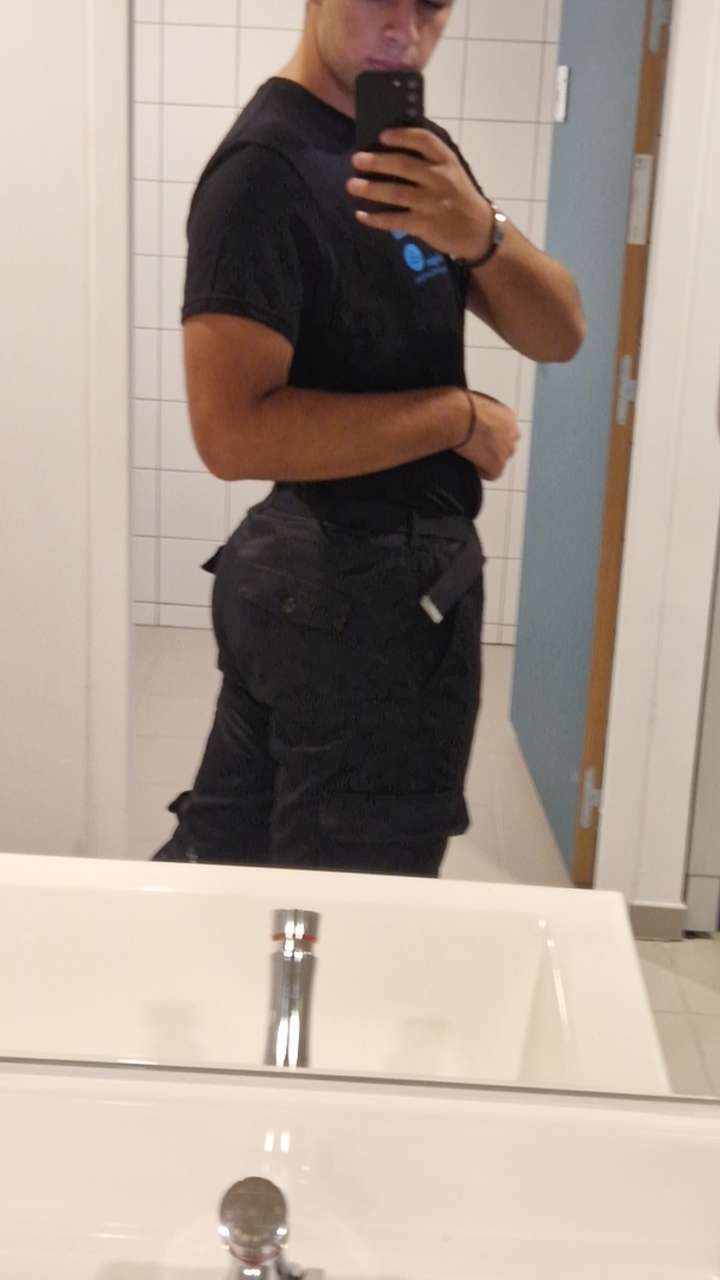 Profil de Othman, 19 ans, Escort gay à Estévenens