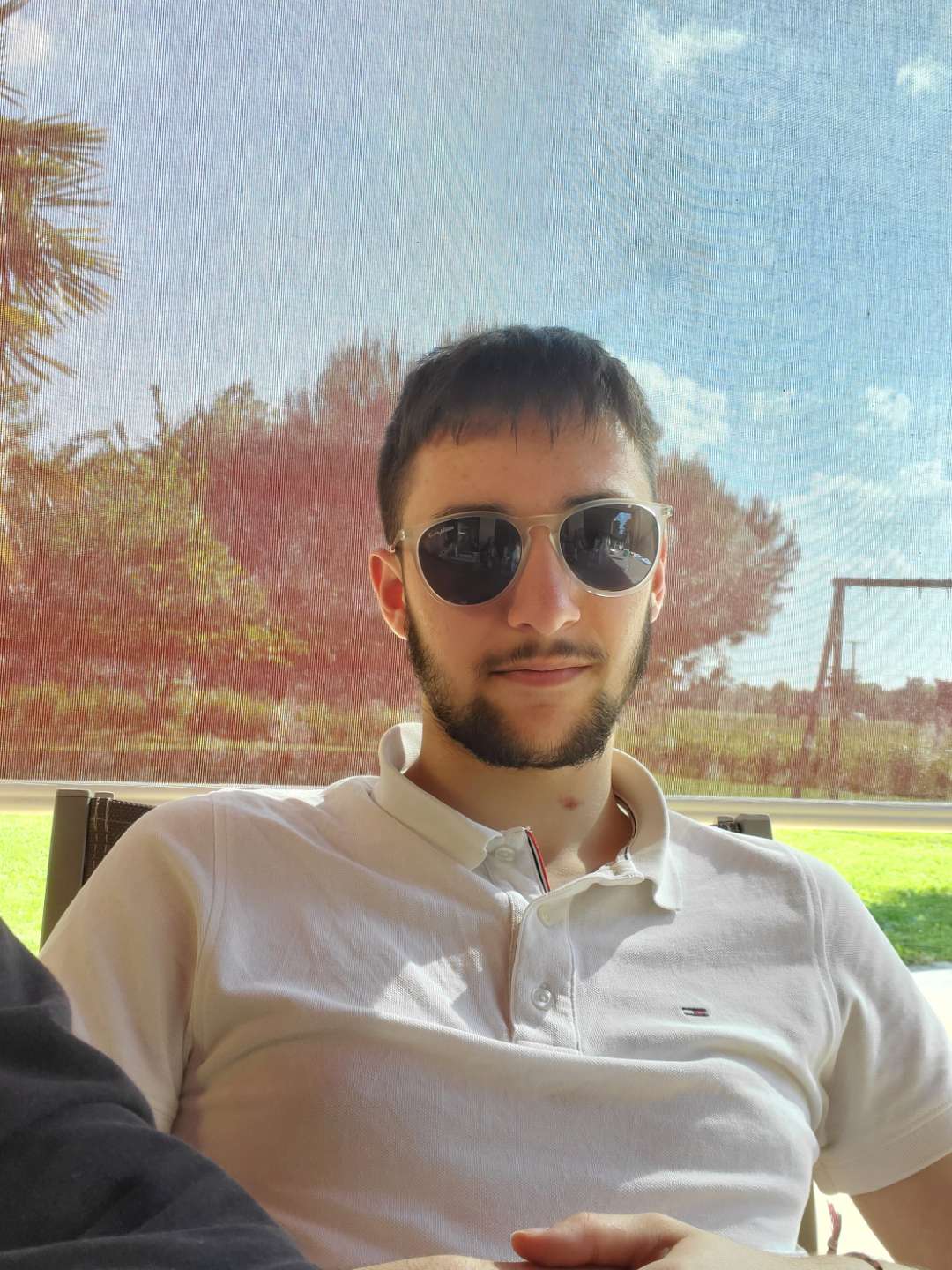 Profil de Fredo, 21 ans, Escort gay à Dardagny