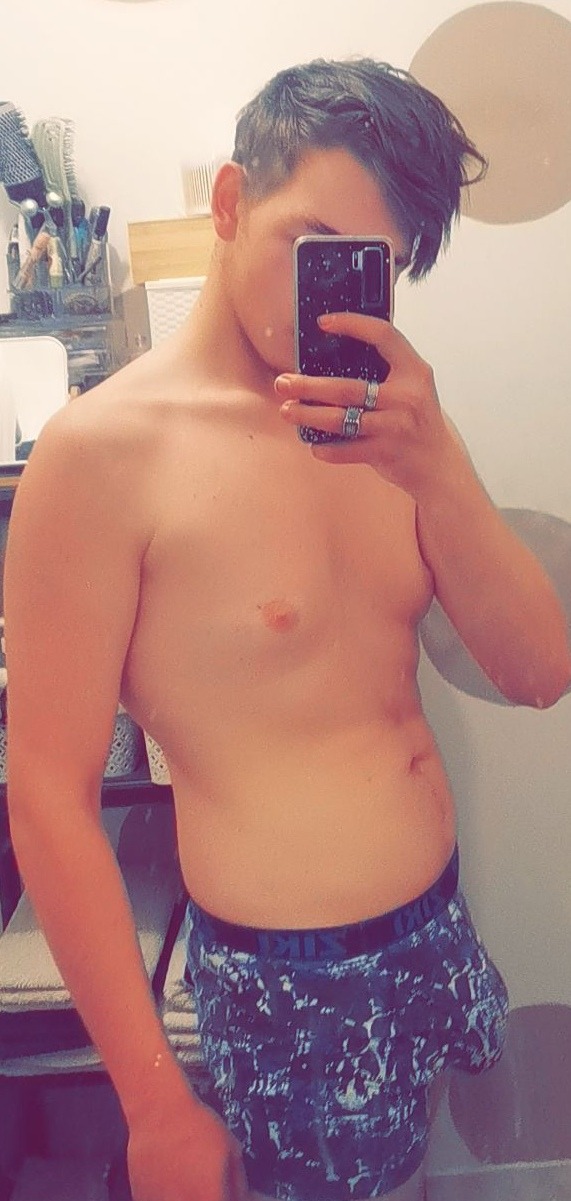 Profil de Fatha, 20 ans, Escort gay à L'Abergement