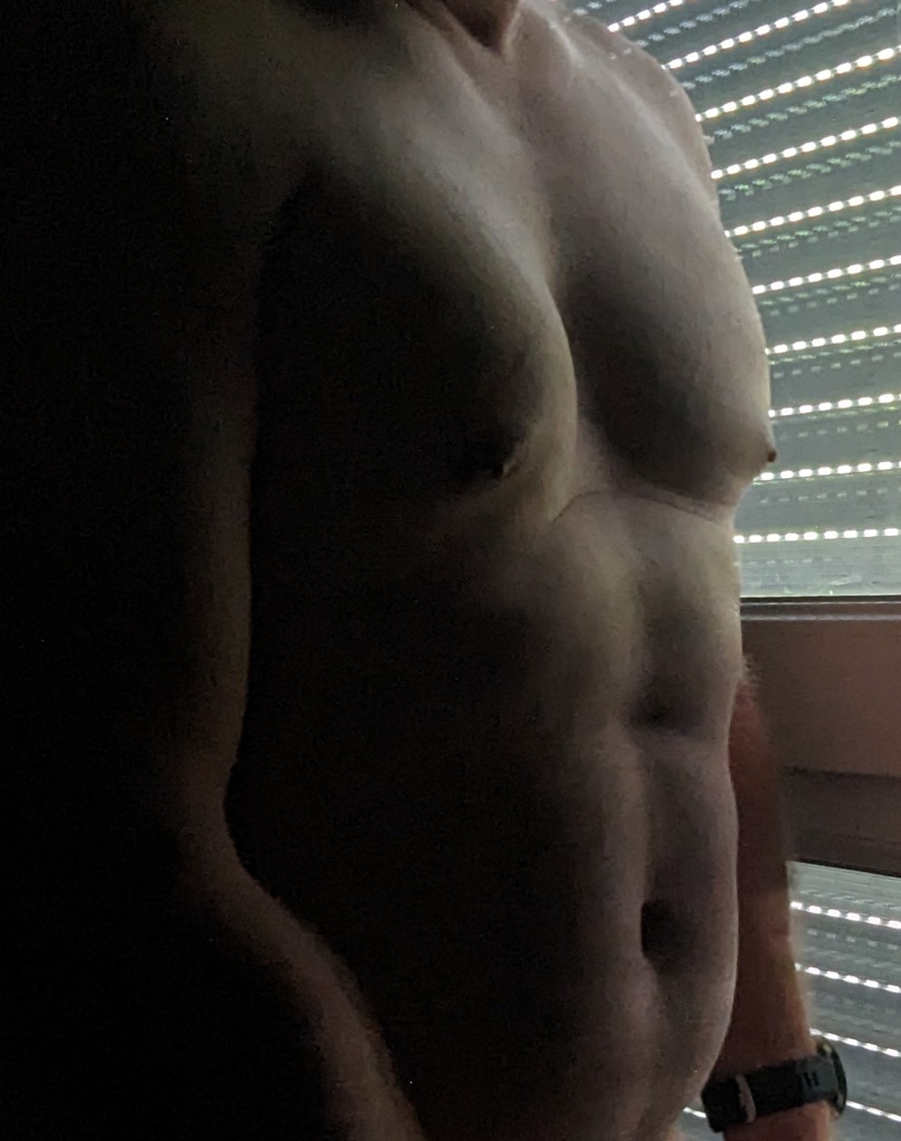Profil de Edward, 41 ans, Escort gay à Sternenberg