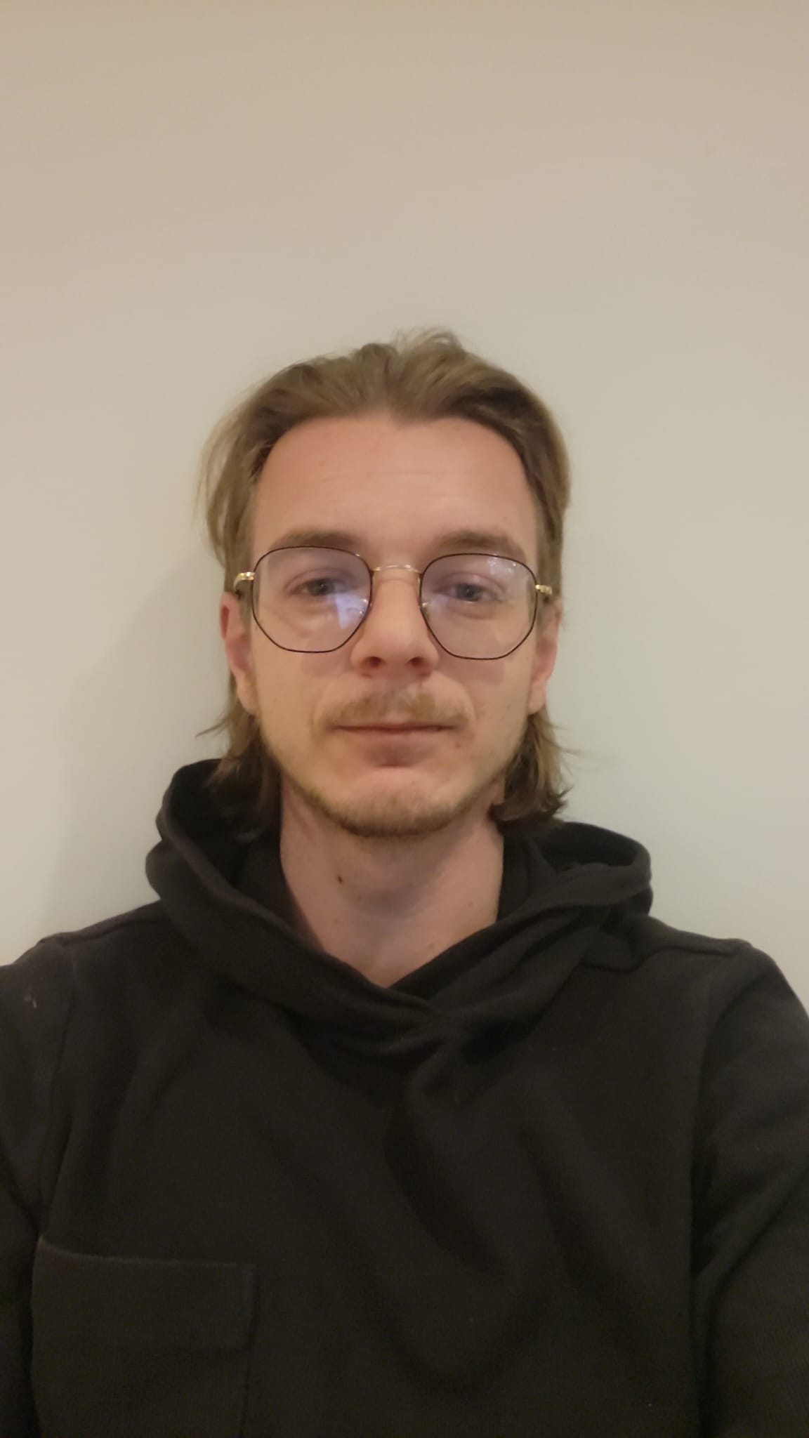 Profil de Oualid, 32 ans, Escort gay à Estévenens