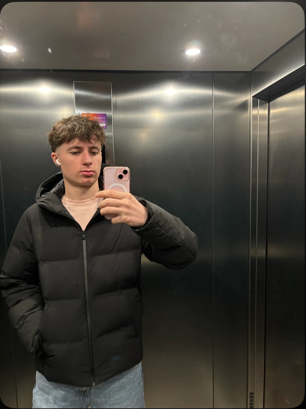 Profil de Noame, 21 ans, Escort gay à Jeuss