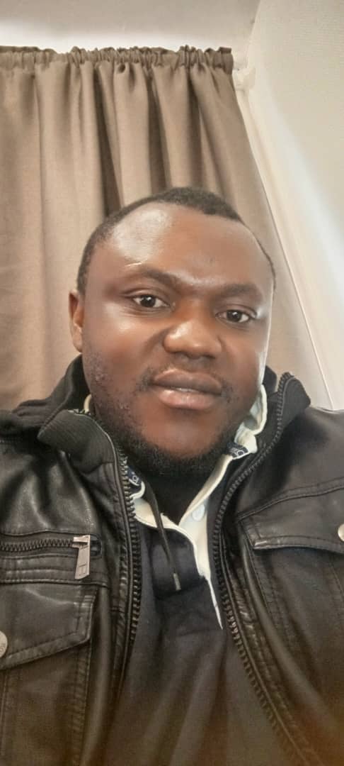 Profil de Viny, 37 ans, Escort gay à Remaufens