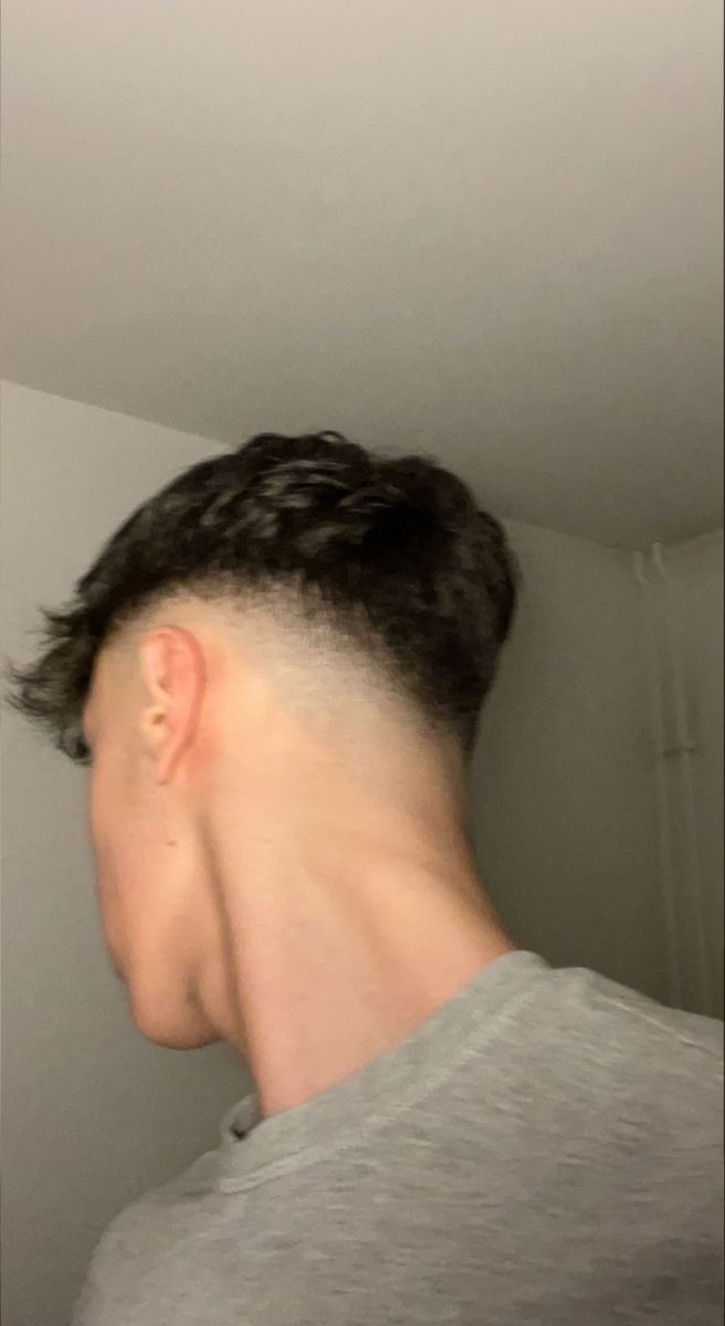 Profil de Sulpice, 22 ans, Escort gay à L'Abergement