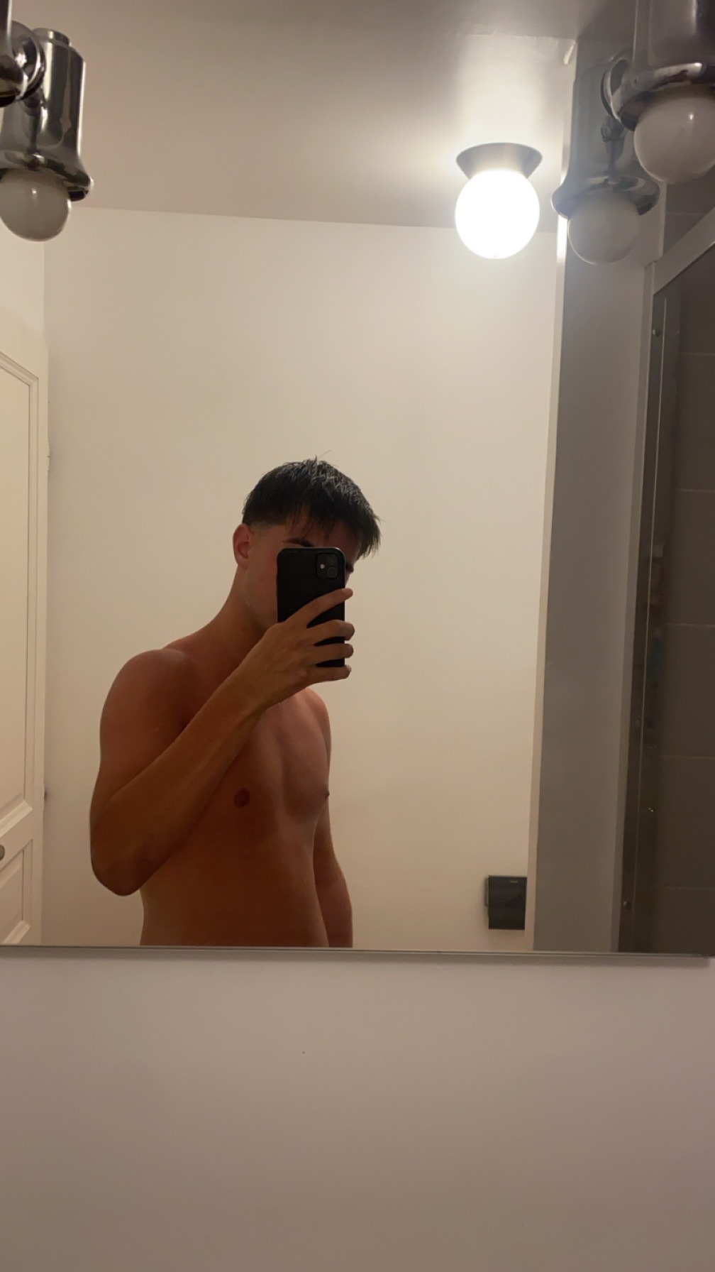 Profil de Swen, 20 ans, Escort gay à Arnegg