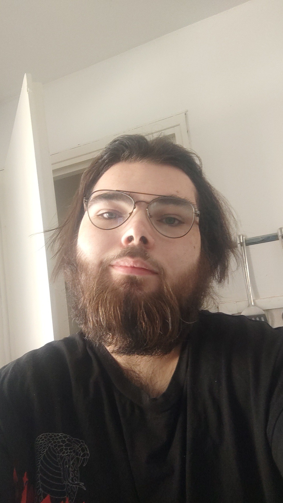 Profil de Nirina, 23 ans, Escort gay à Sufers