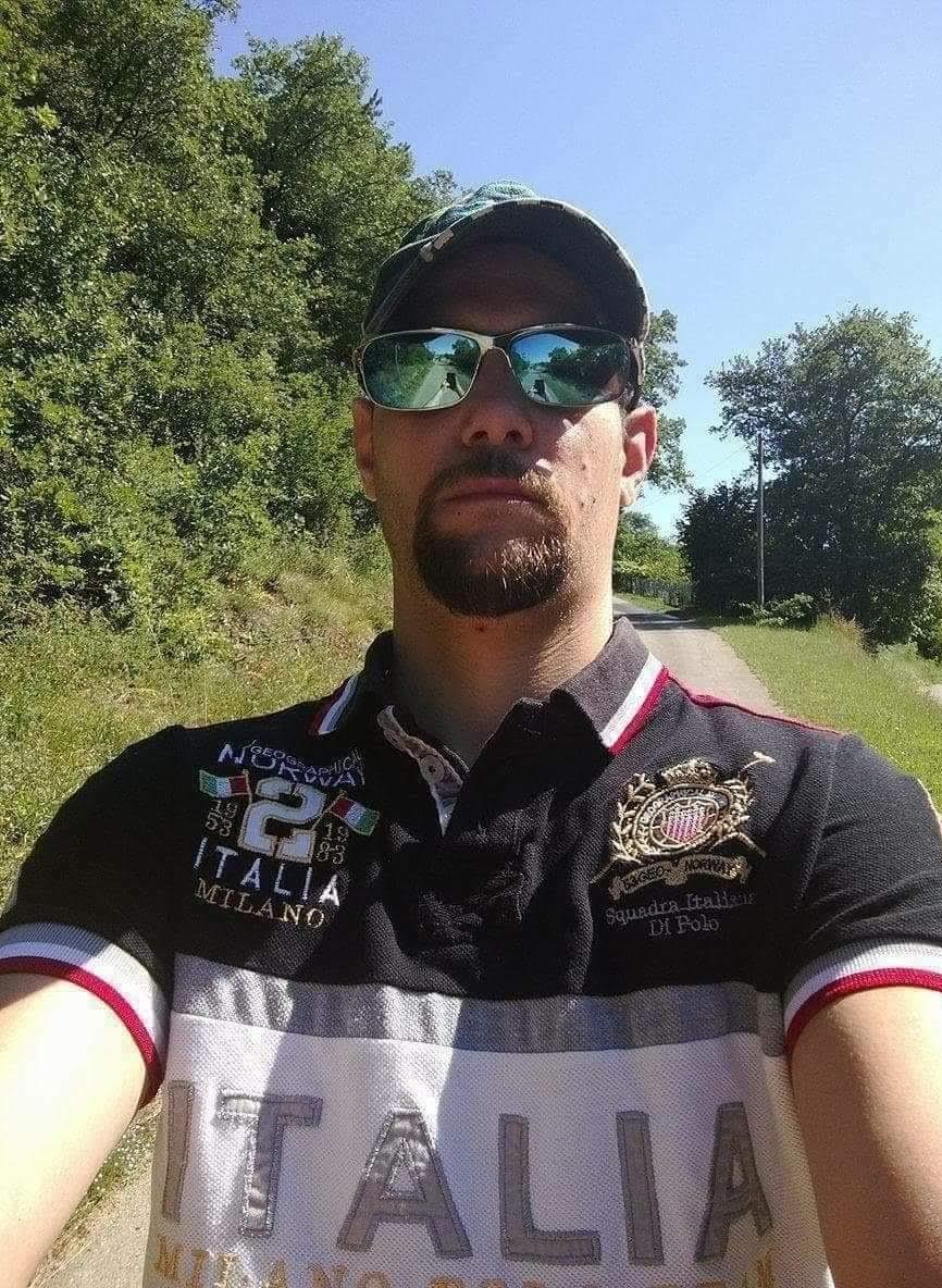 Profil de Charles-emile, 43 ans, Escort gay à Vulpera