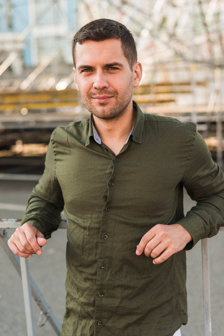 Profil de Roger-pierre, 35 ans, Escort gay à Sternenberg