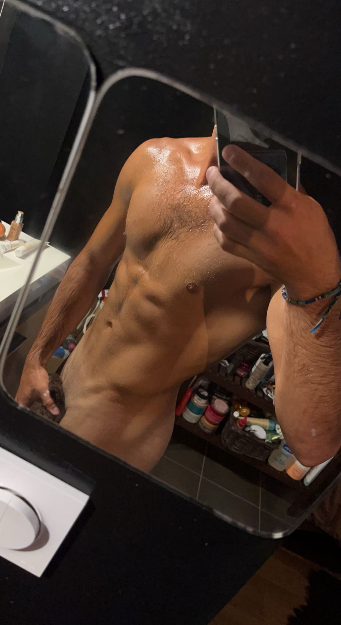 Profil de Izac, 23 ans, Escort gay à Morgarten