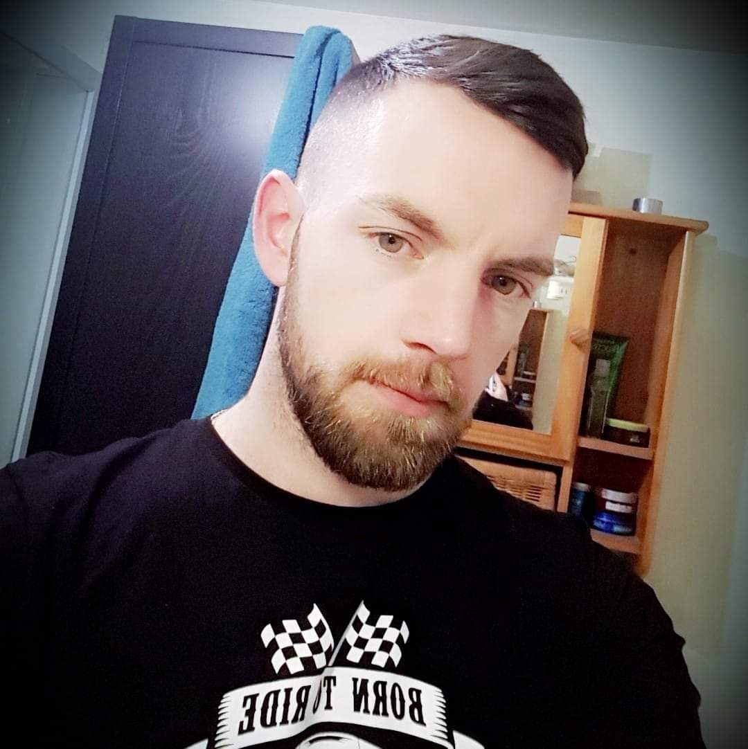 Profil de Emrik, 37 ans, Escort gay à Colombier VD