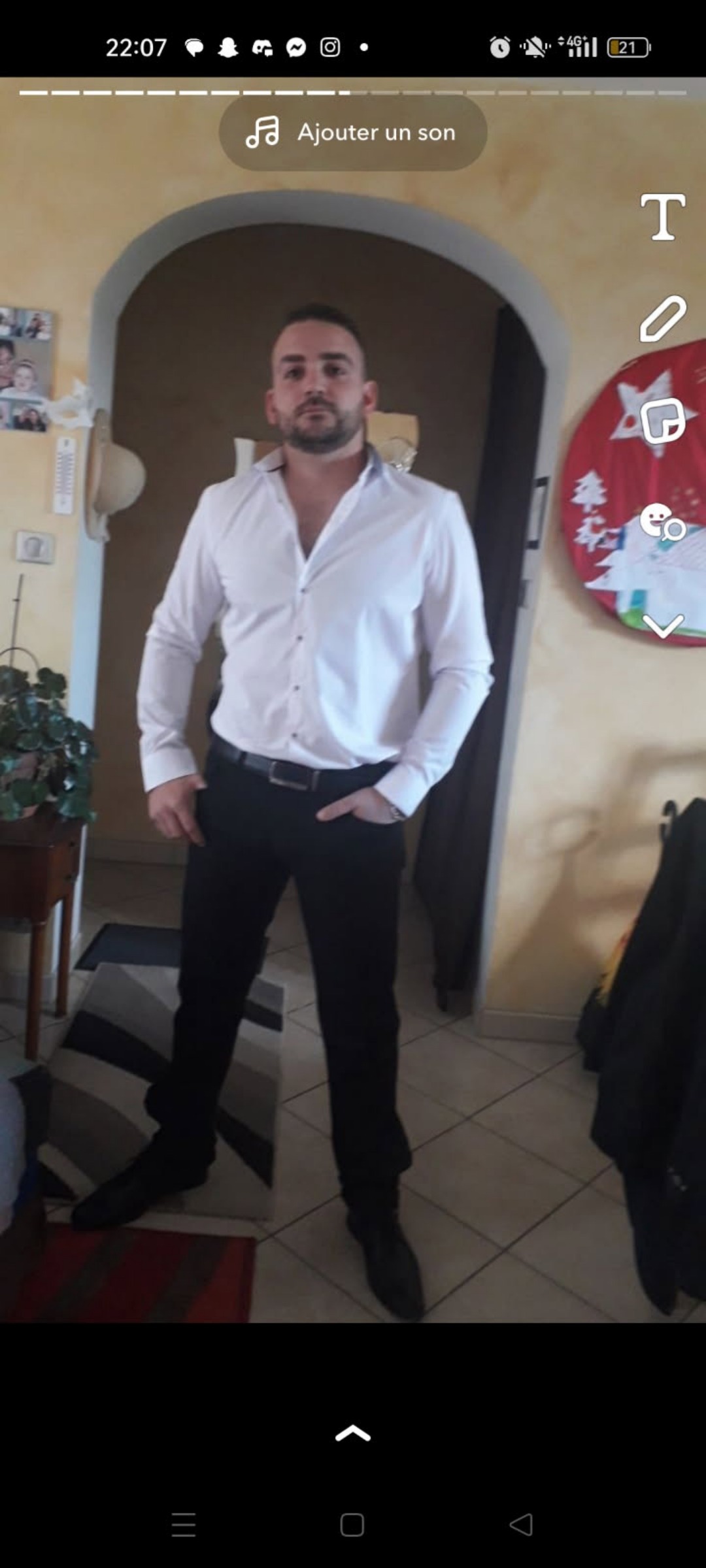 Profil de Mohammed-amin, 34 ans, Escort gay à Courgevaux