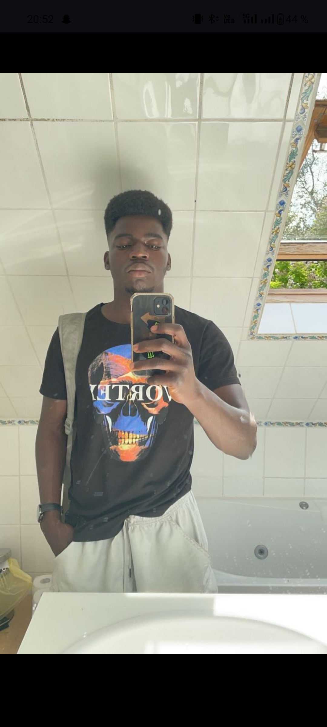 Profil de Djaafar, 24 ans, Escort gay à Frümsen