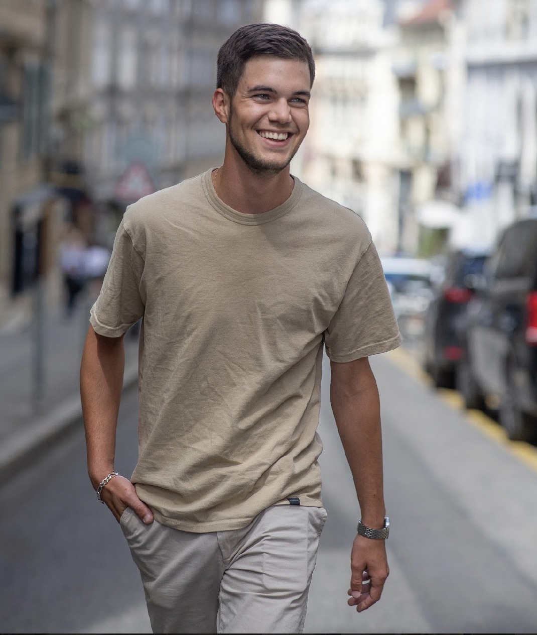 Profil de Jacqui, 21 ans, Escort gay à La Forclaz VD