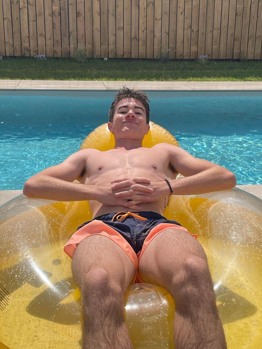 Profil de Ildevert, 20 ans, Escort gay à Courtedoux