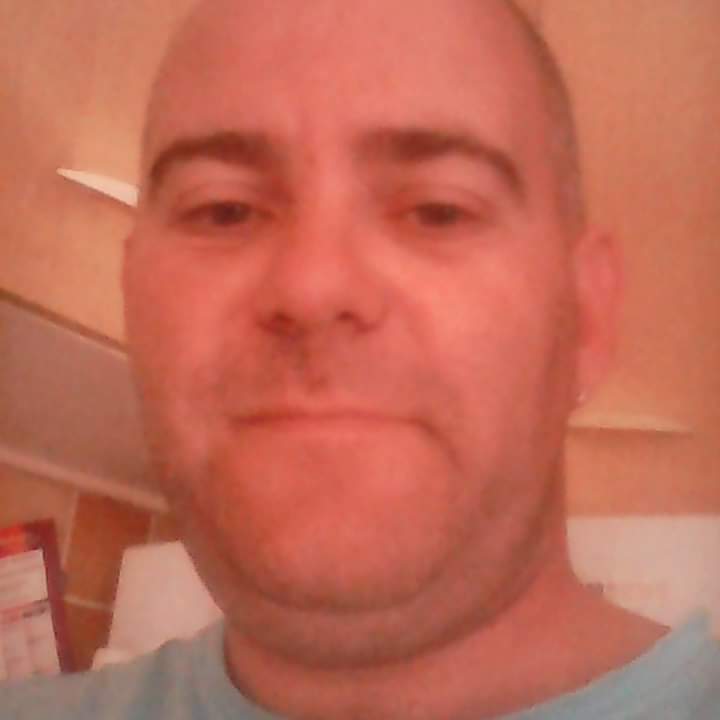 Profil de Neals, 44 ans, Escort gay à Speicher