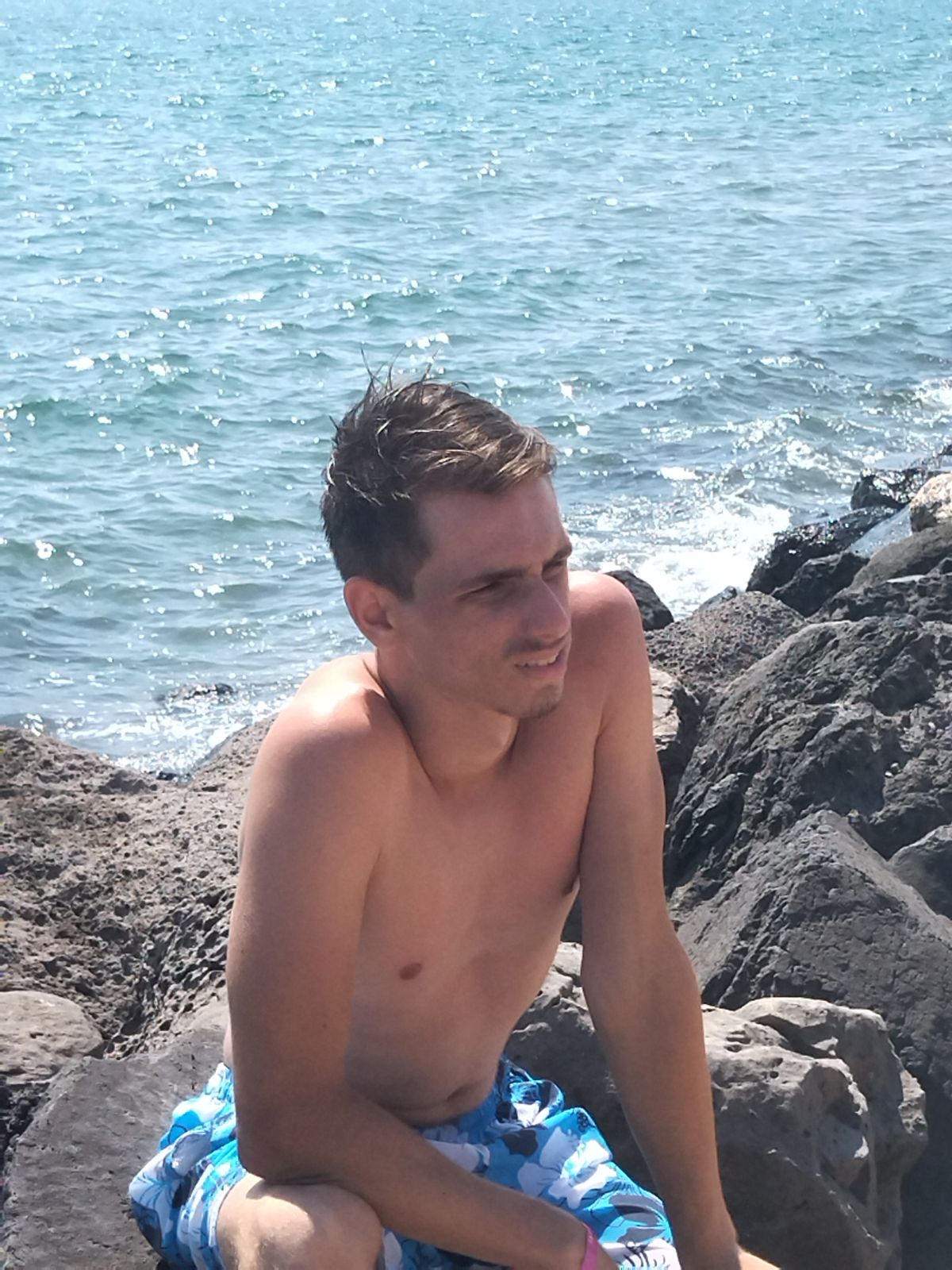 Profil de Claude-pierre, 20 ans, Escort gay à Ependes FR