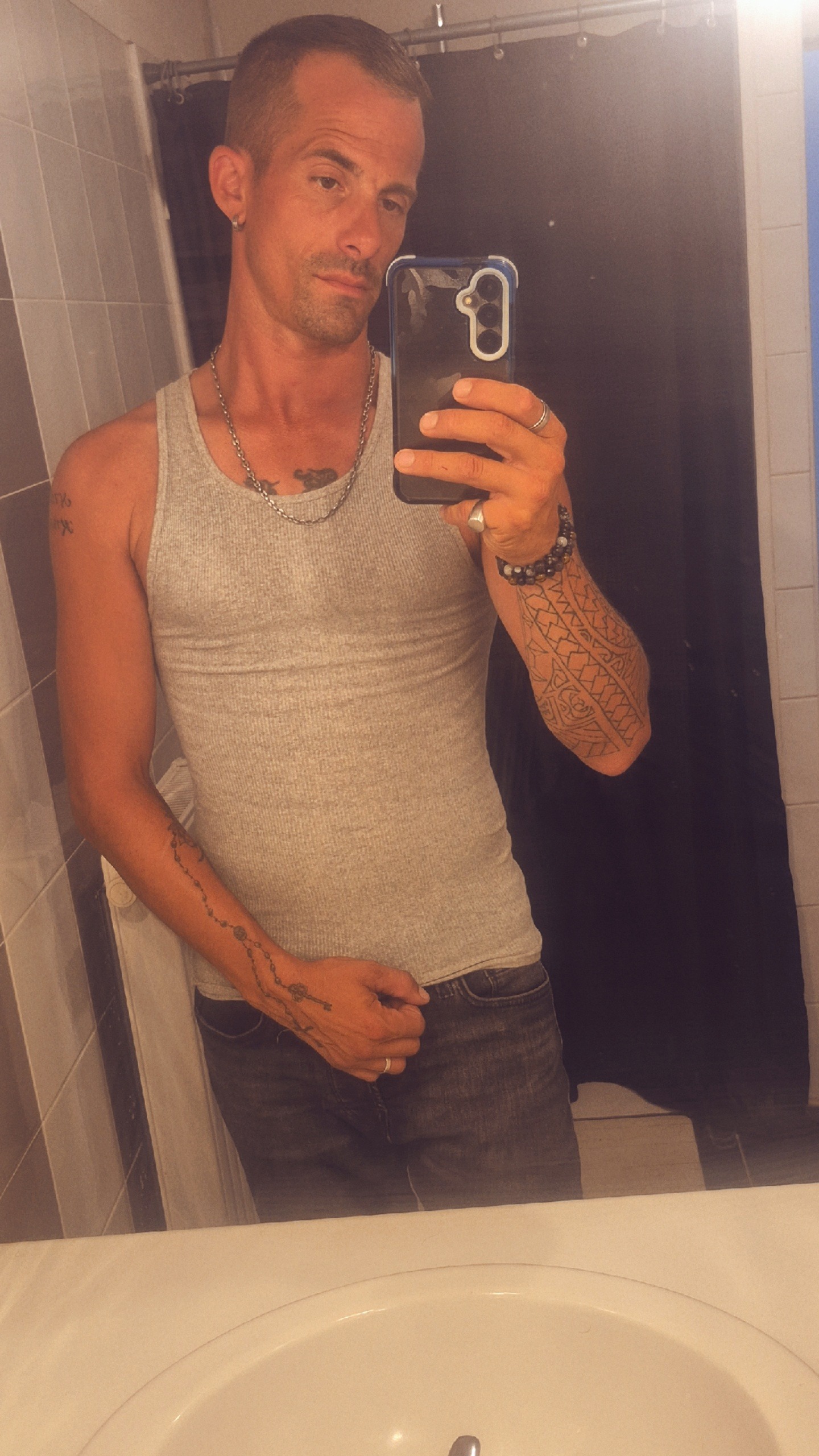 Profil de Nermin, 36 ans, Escort gay à Sternenberg