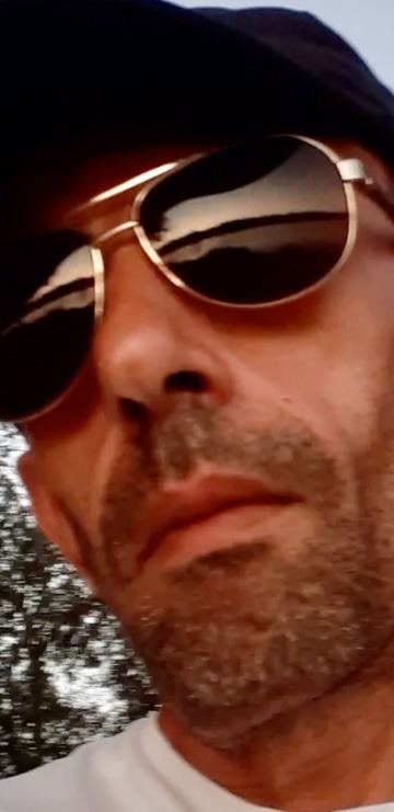 Profil de Erdem, 47 ans, Escort gay à Loveresse