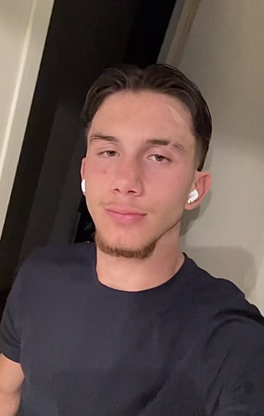 Profil de Unai, 18 ans, Escort gay à Rabius