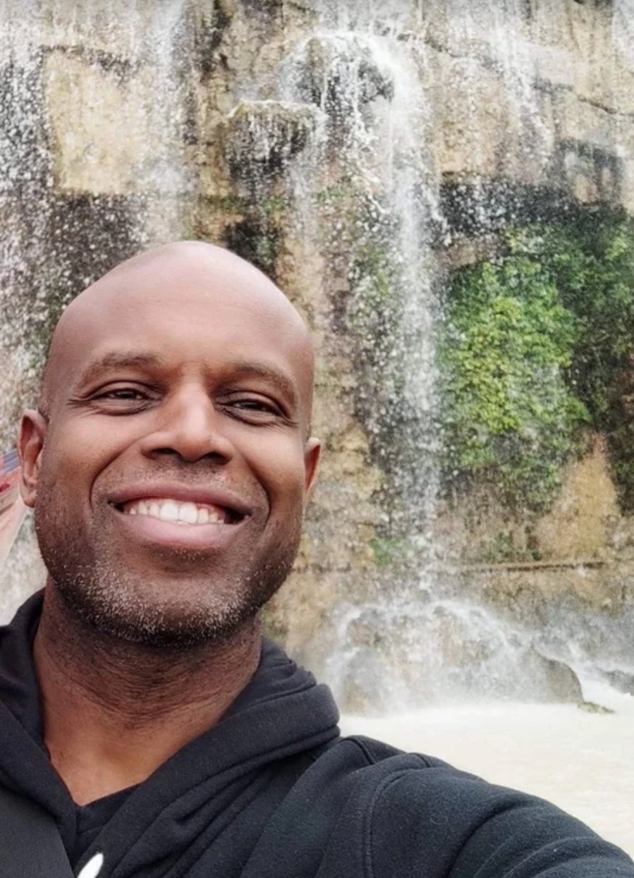 Profil de Ezekiel, 47 ans, Escort gay à Loveresse