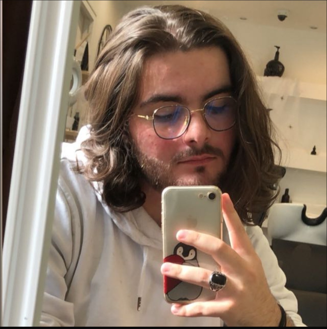 Profil de Yahel, 18 ans, Escort gay à Mühlethurnen