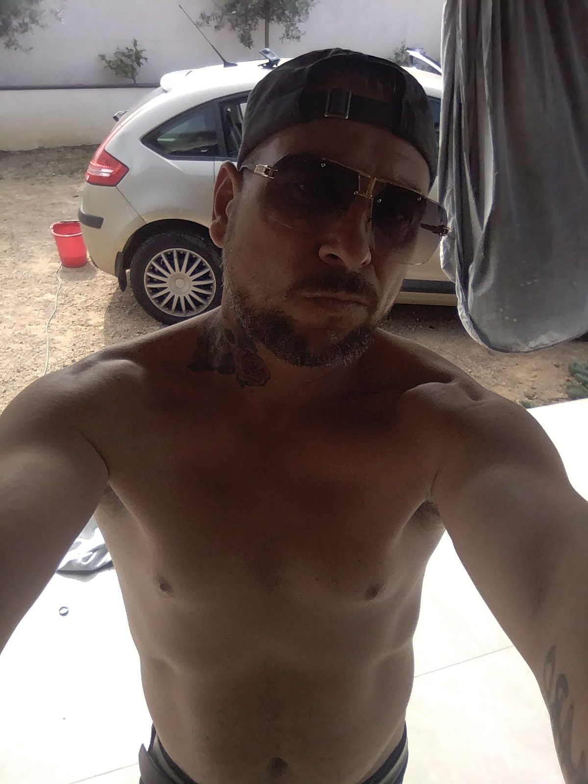 Profil de Noris, 41 ans, Escort gay à Couvet