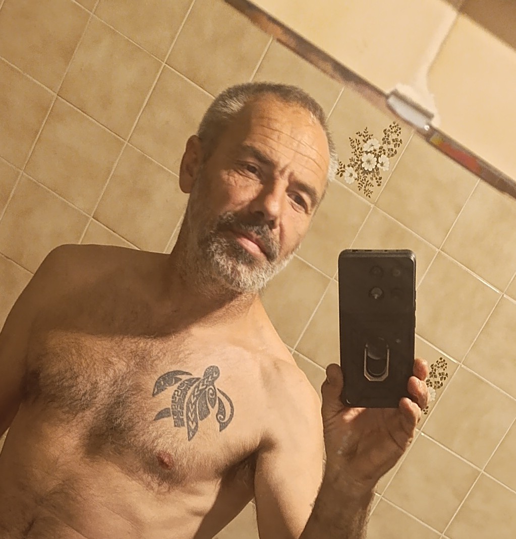 Profil de Souhail, 50 ans, Escort gay à Granges-près-Marnand