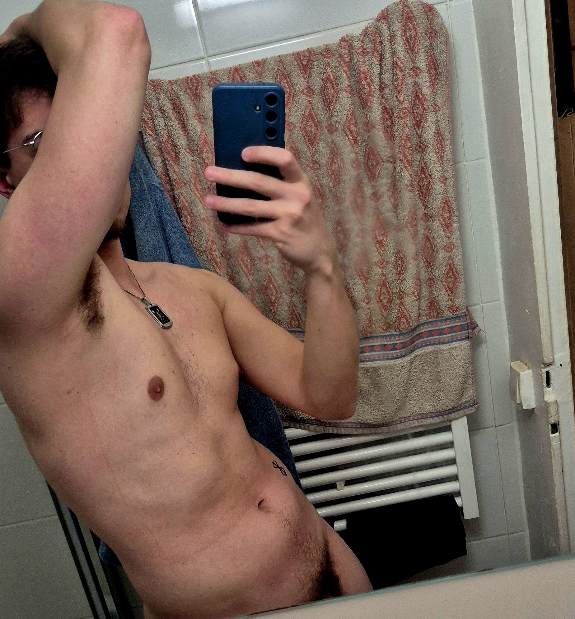 Profil de Boris, 23 ans, Escort gay à Tumegl/Tomils