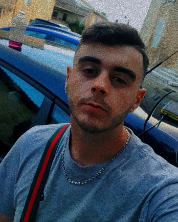 Profil de Arsalan, 21 ans, Escort gay à Frümsen