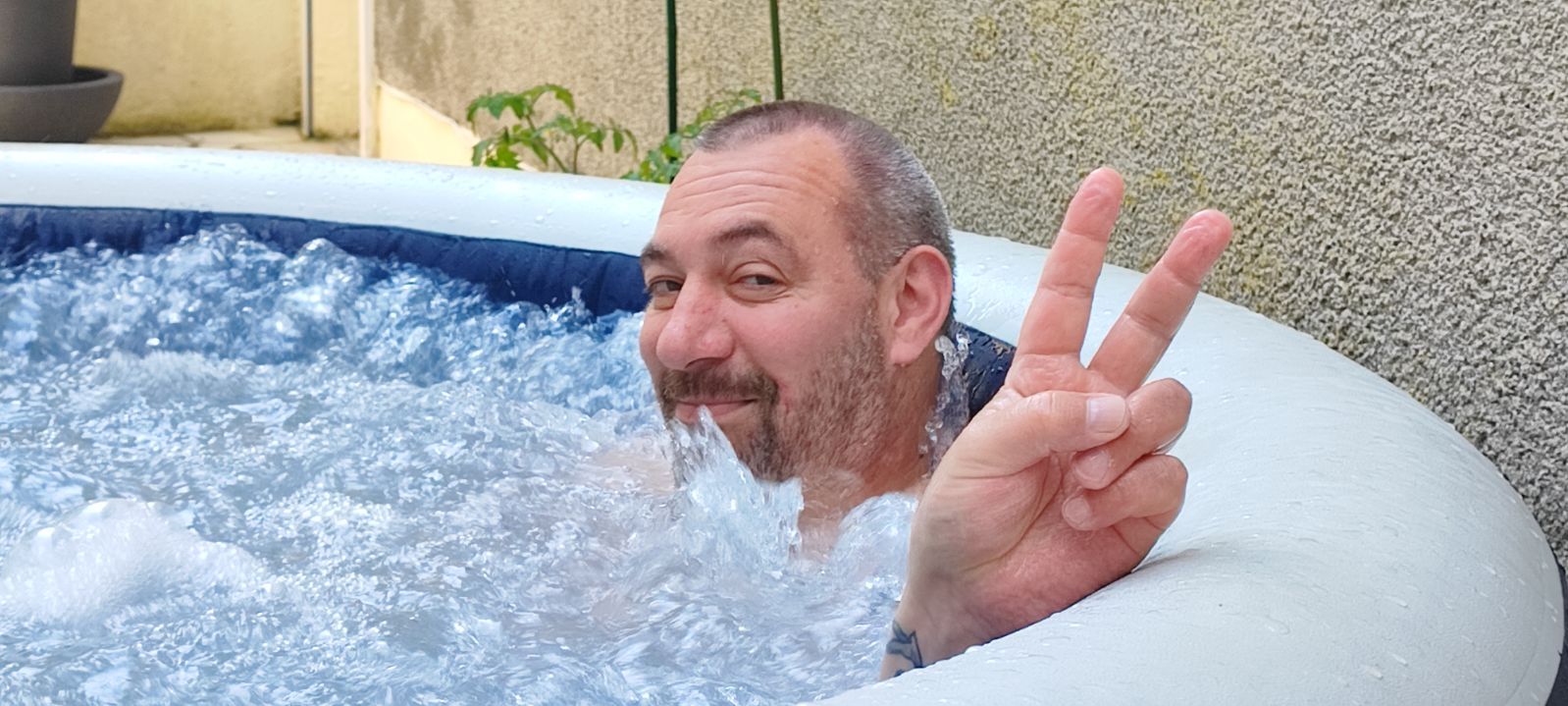 Profil de Guney, 45 ans, Escort gay à Courtedoux