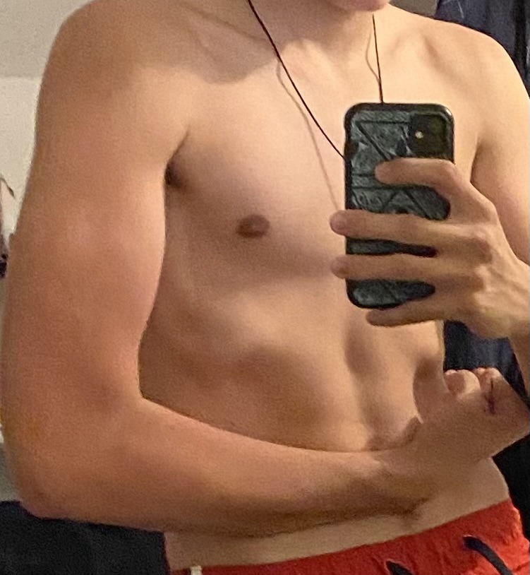 Profil de Massyl, 19 ans, Escort gay à Bollingen