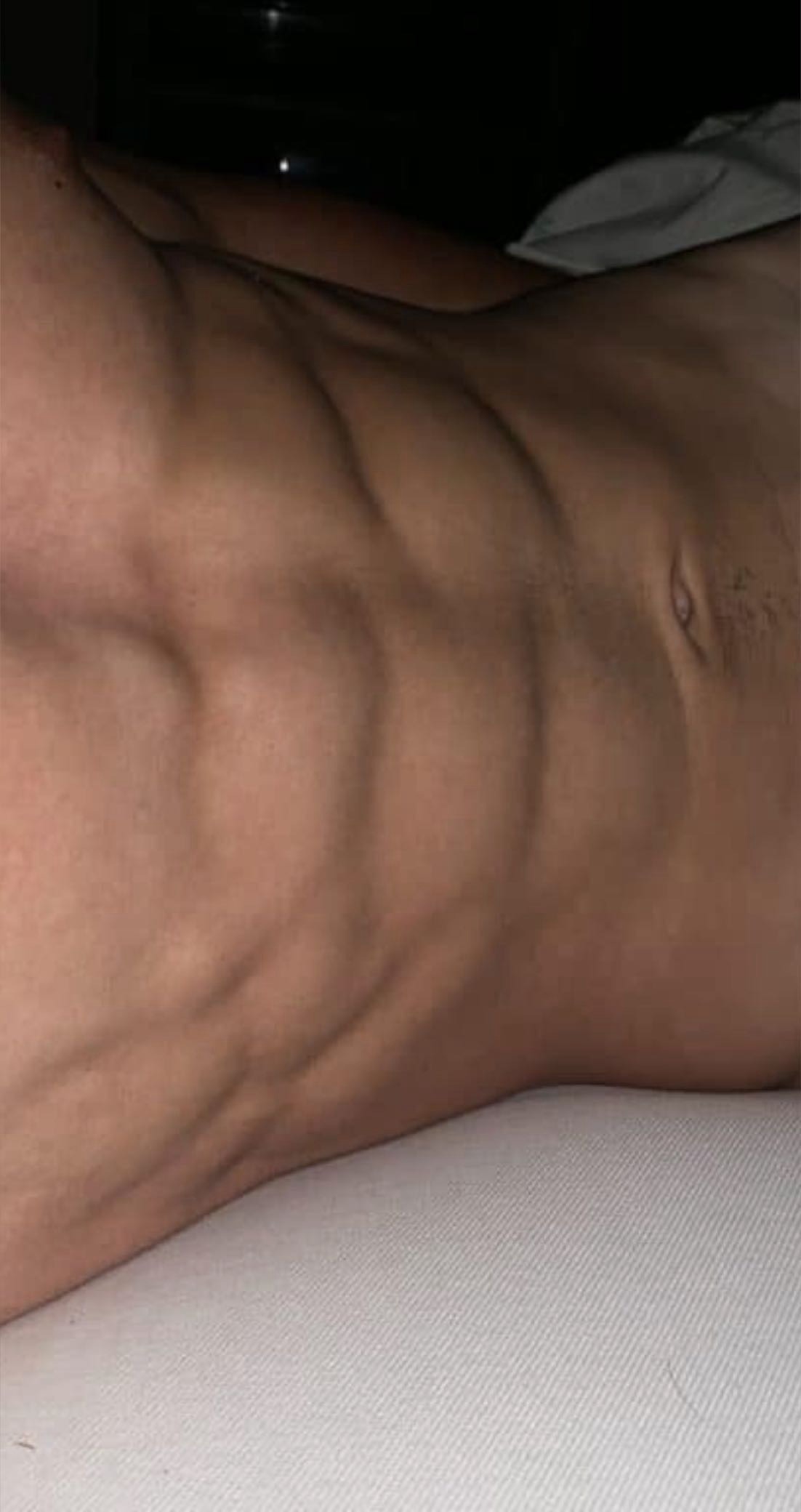 Profil de Loann, 25 ans, Escort gay à Gampelen