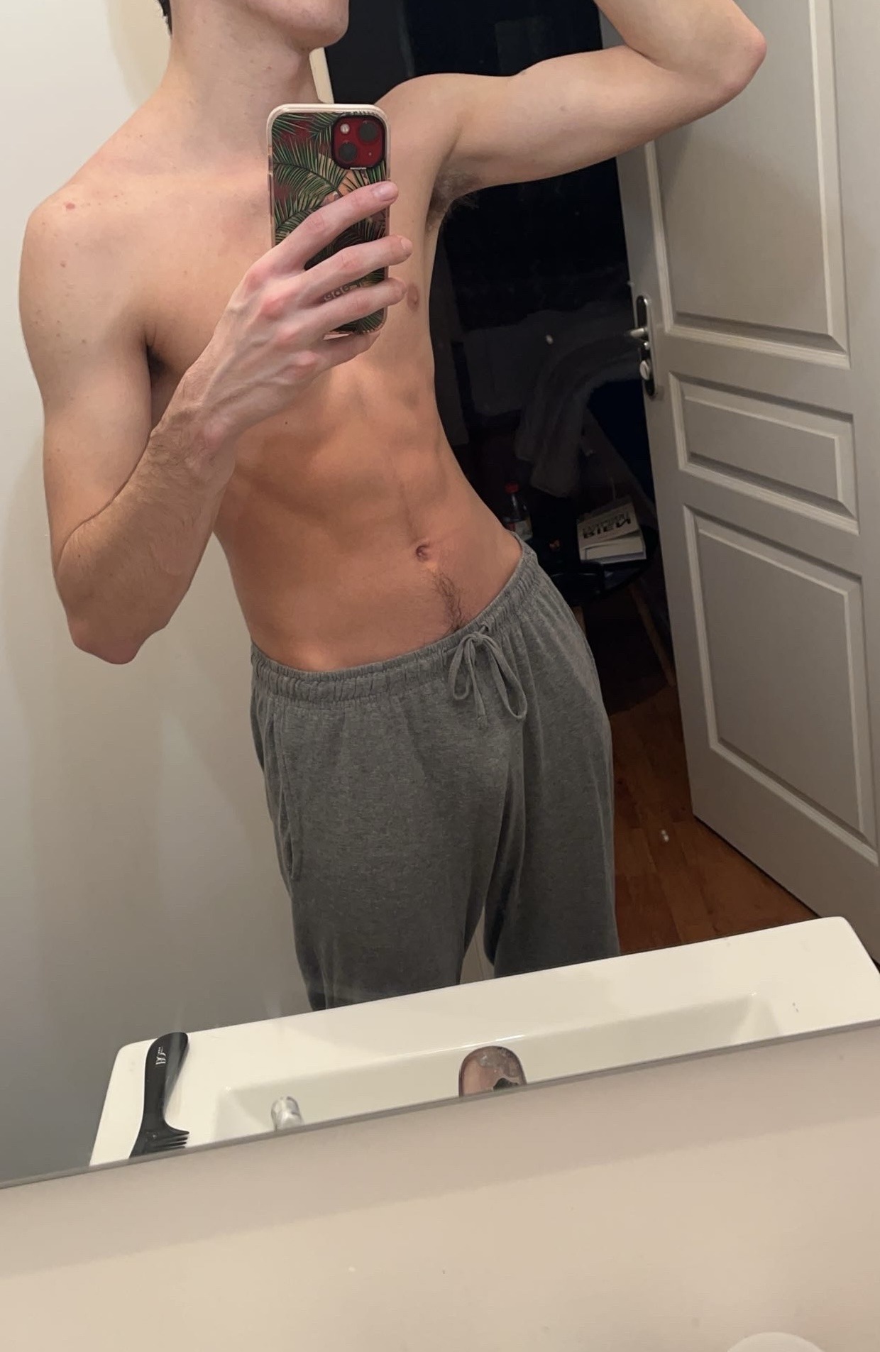 Profil de Lomig, 24 ans, Escort gay à La Forclaz VS