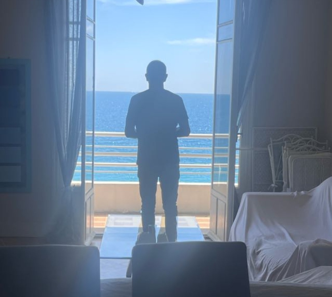 Profil de Nominoe, 52 ans, Escort gay à Sornetan