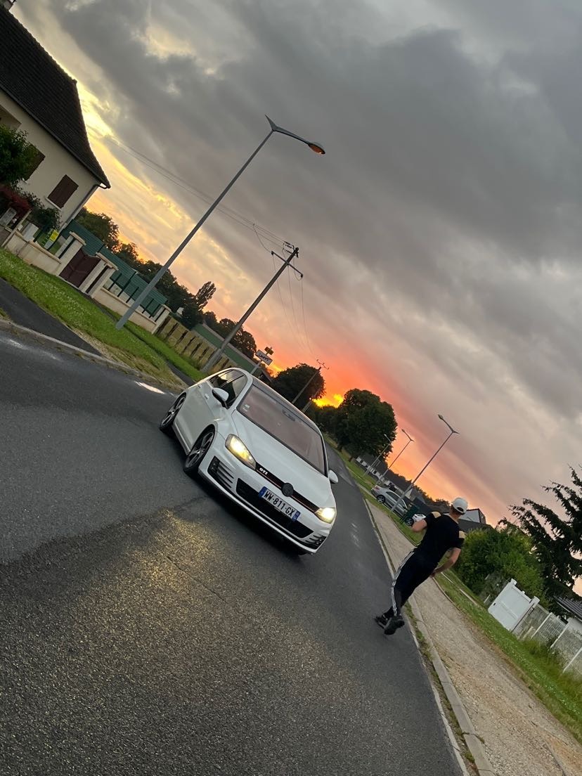 Profil de Livio, 23 ans, Escort gay à Morgarten
