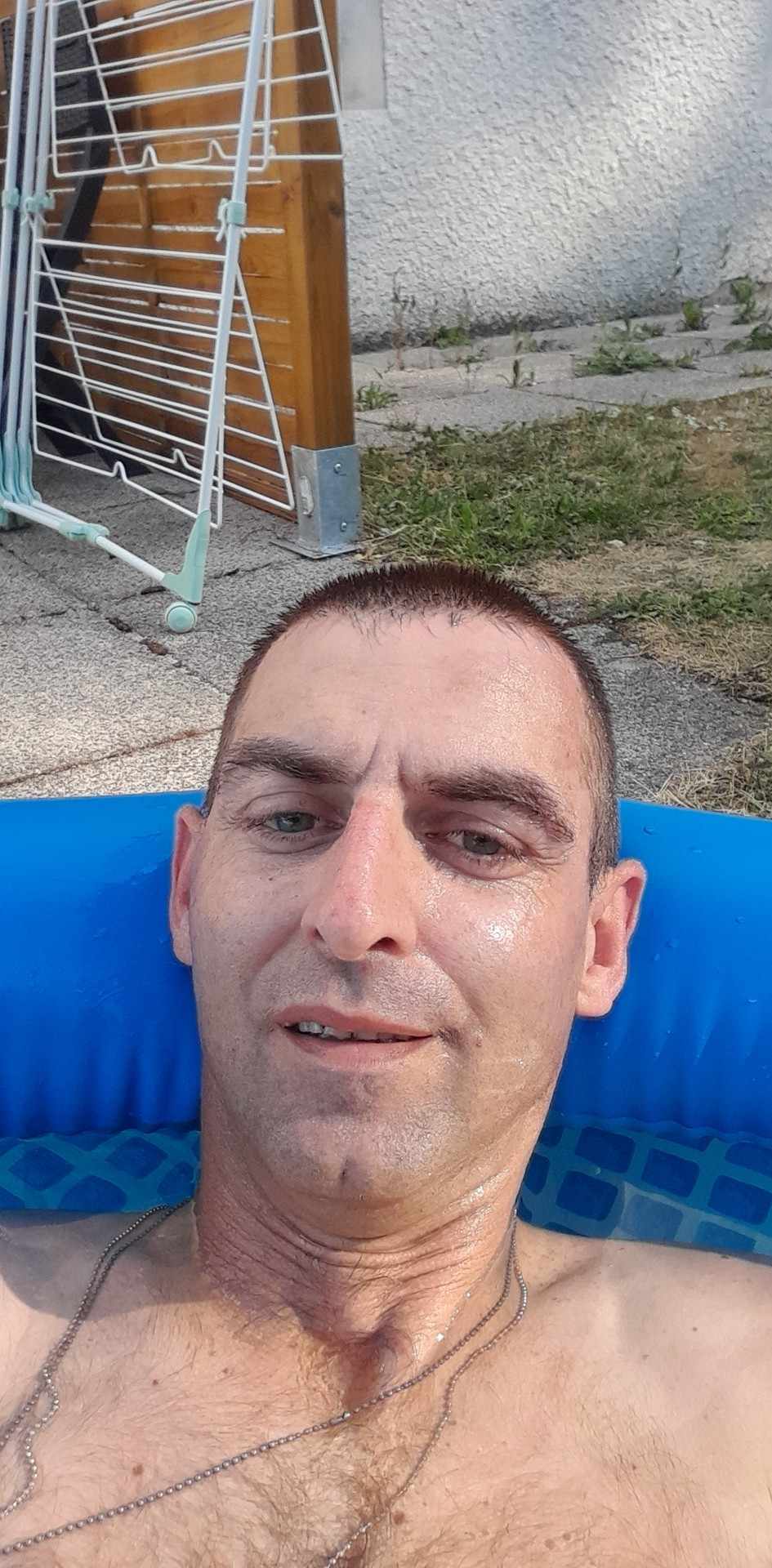 Profil de Kei, 40 ans, Escort gay à Boppelsen