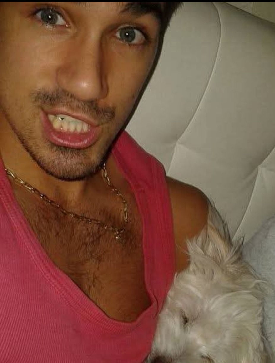 Profil de Adryen, 30 ans, Escort gay à Malters