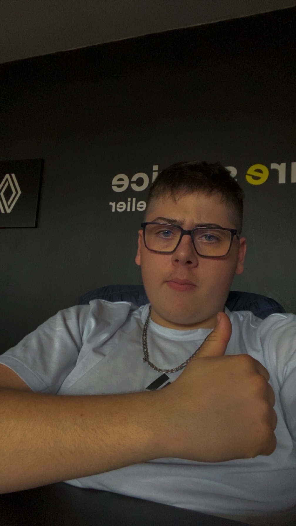 Profil de Mani, 25 ans, Escort gay à Frümsen