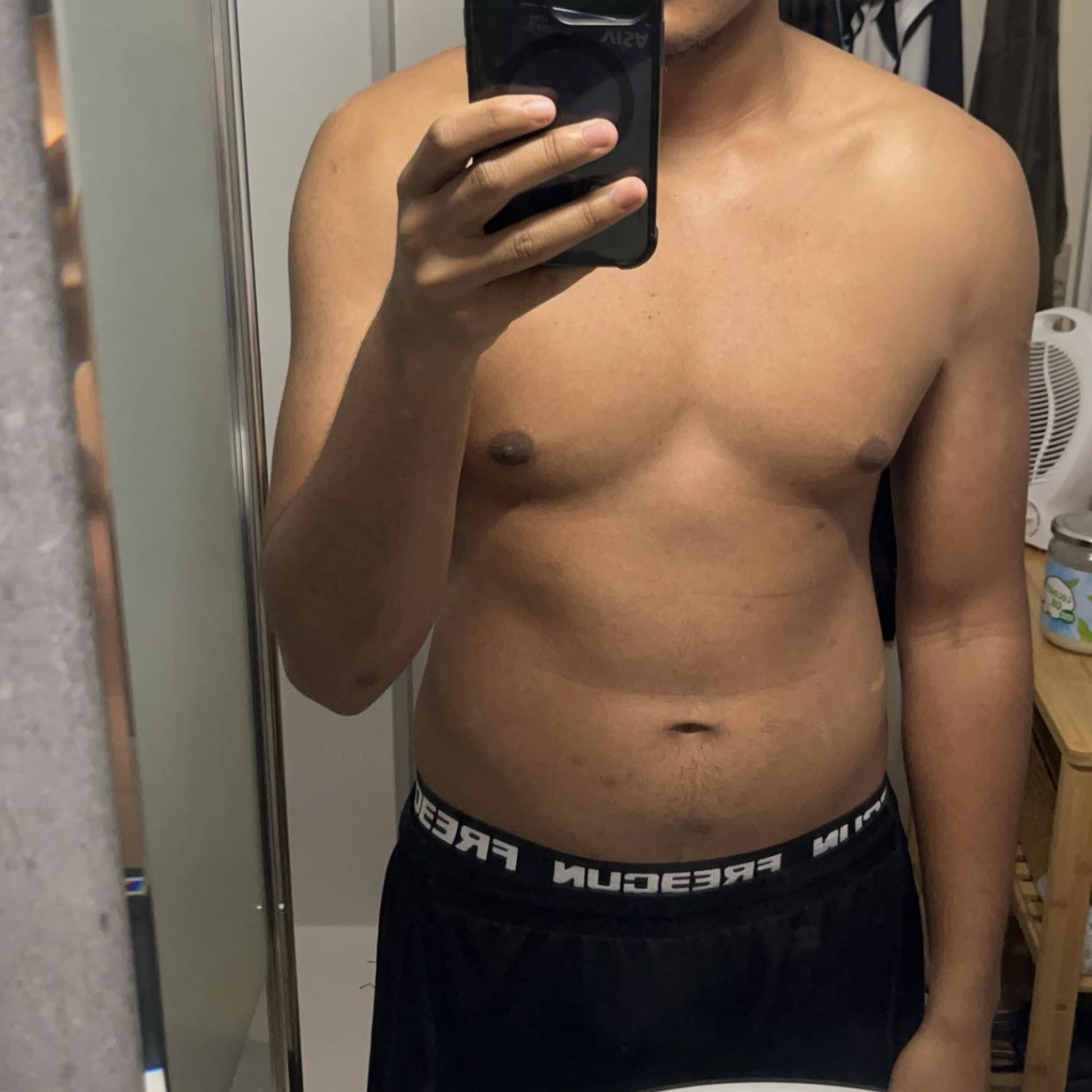 Profil de Léon, 21 ans, Escort gay à Tann