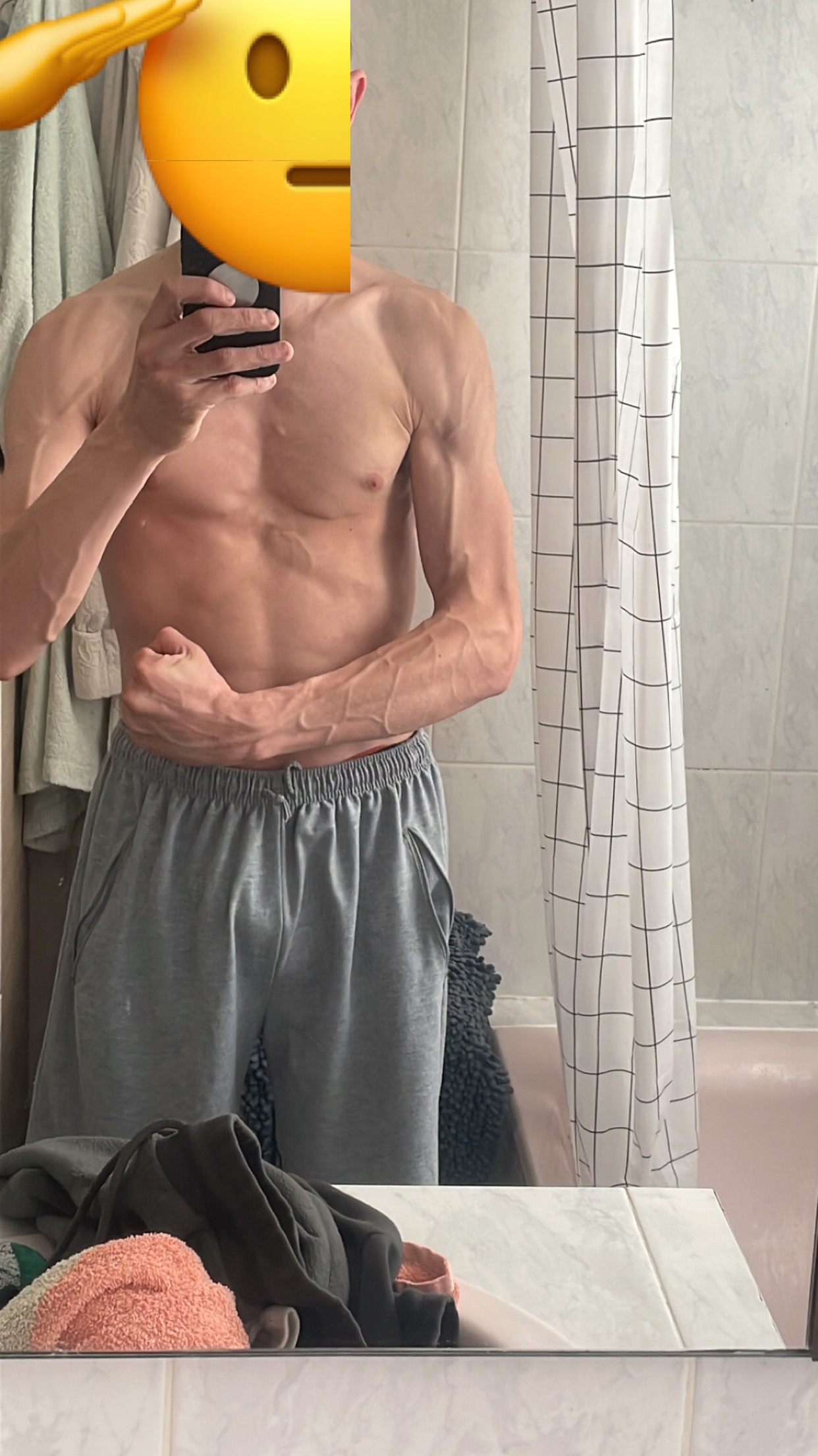 Profil de Yonathan, 26 ans, Escort gay à Ependes FR