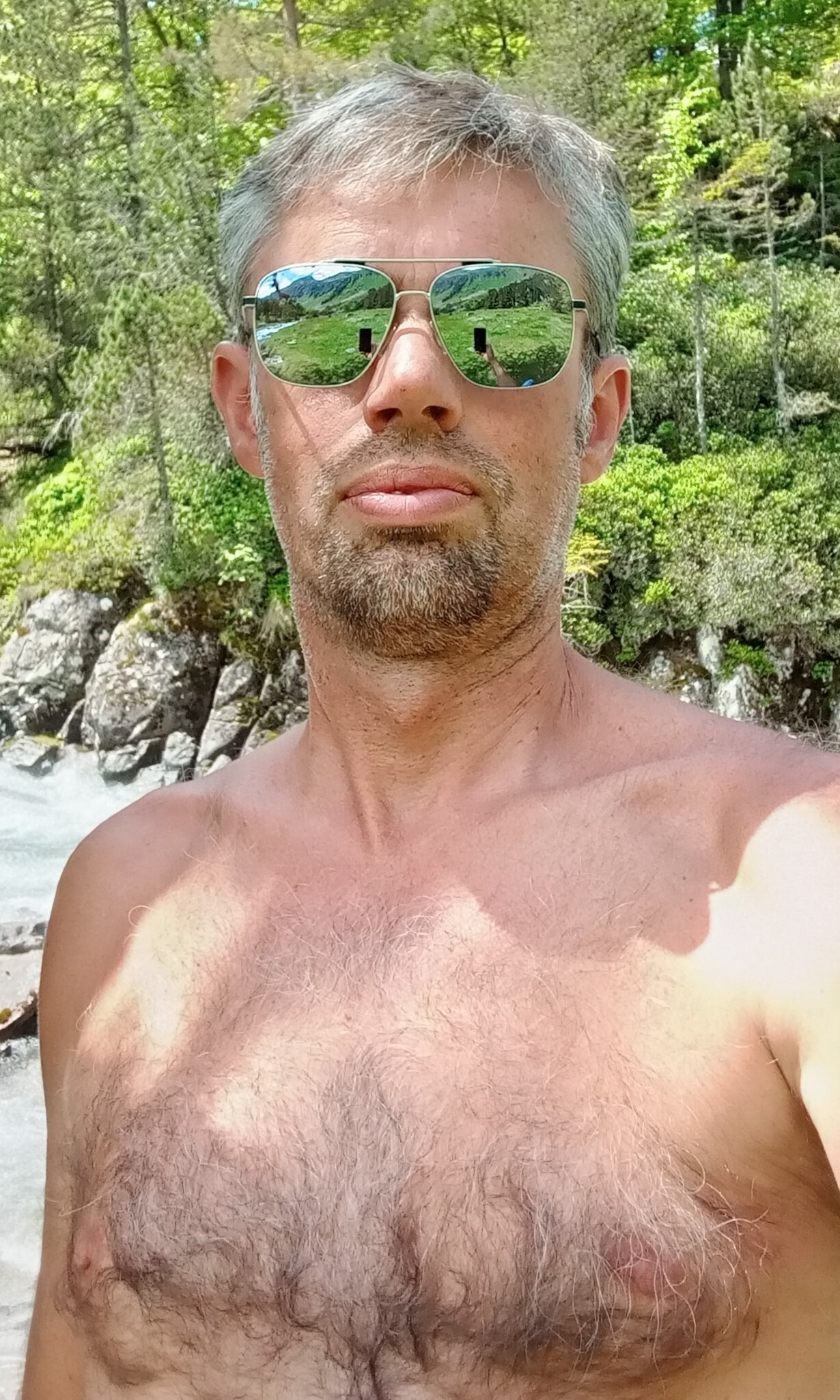 Profil de Maieul, 52 ans, Escort gay à Isenfluh